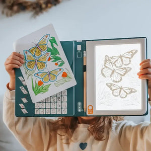 Svítící tablet na kreslení tužkou - 30 šablon - zvířata