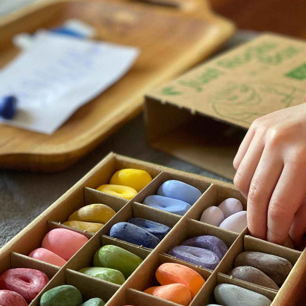 Buntstifte in einer Box mit 64 Stück – 16 Farben - Tublu.de