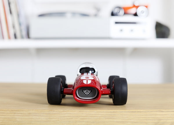 Závodní auto F1 Malibu – Ross