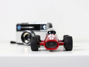 Závodní auto F1 Malibu – Ross