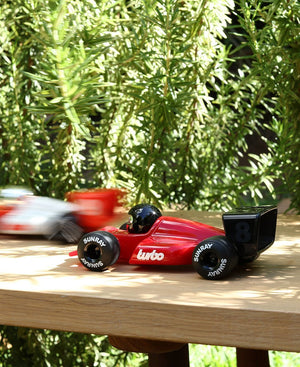 Turbo závodní auto – Laser
