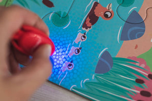Leuchtendes Puzzle mit Mini-UV-Lampe – Wald 24 Teile 3+ - Tublu.de