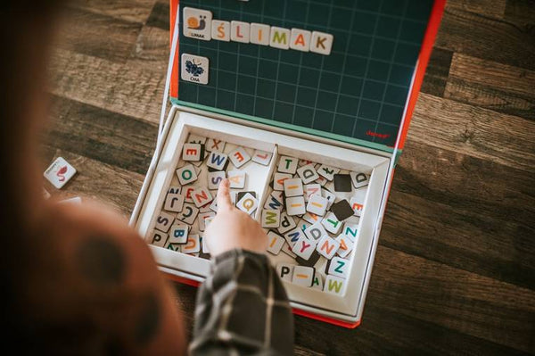 Magnetisches Puzzle Magnetibook – Polnisches Alphabet - Tublu.de