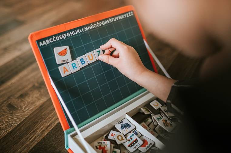 Magnetisches Puzzle Magnetibook – Polnisches Alphabet - Tublu.de