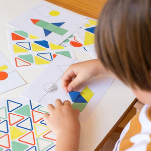 Set mit geometrischen Aufklebern – Fahrzeuge - Tublu.de