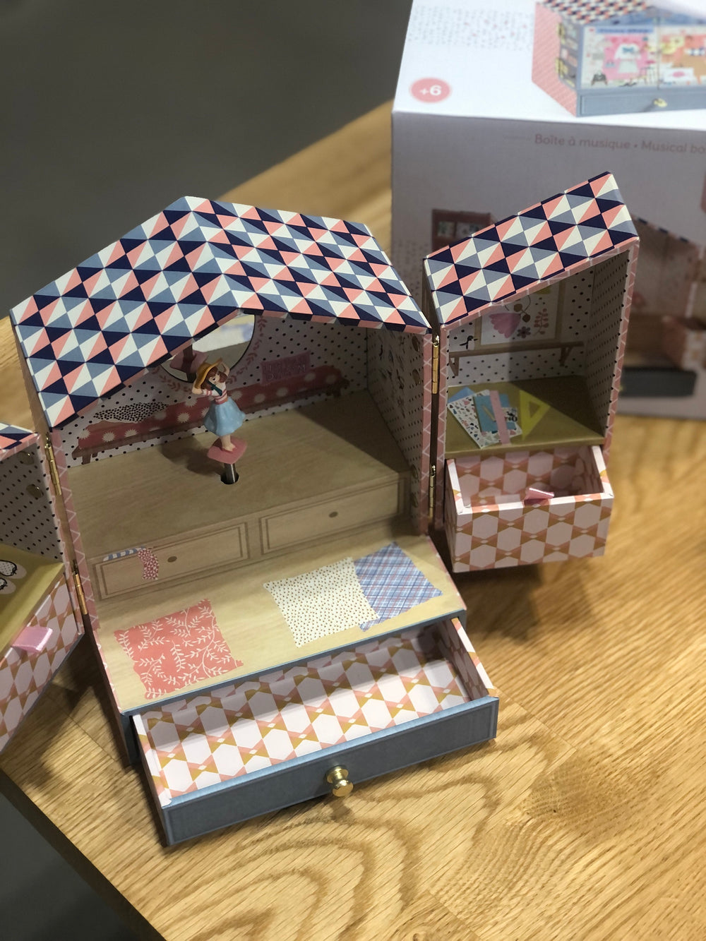 Schatulle mit Spieluhr  - Butik Tinou - Tublu.de