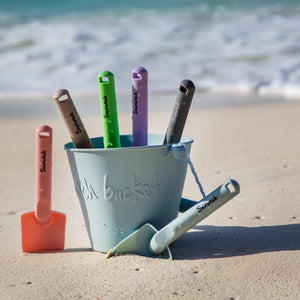 Sandspielzeugset mit Gießkanne – Puderrosa - Tublu.de