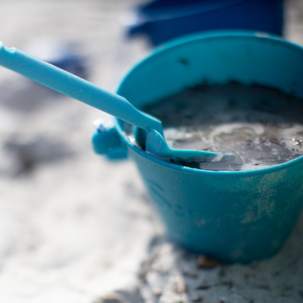 Zusammenklappbarer Eimer für Wasser und Sand – Petrol - Tublu.de