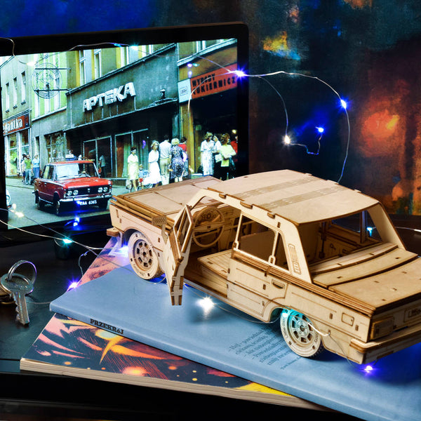 Dřevěné puzzle 3D model – FSO Fiat 125p