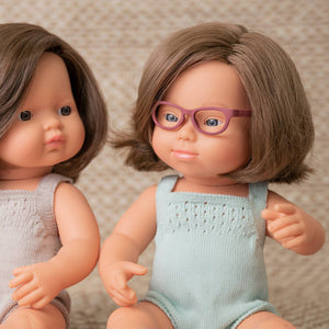 Panenka holčička Colourful Edition Doll – Evropanka s brýlemi 38 cm