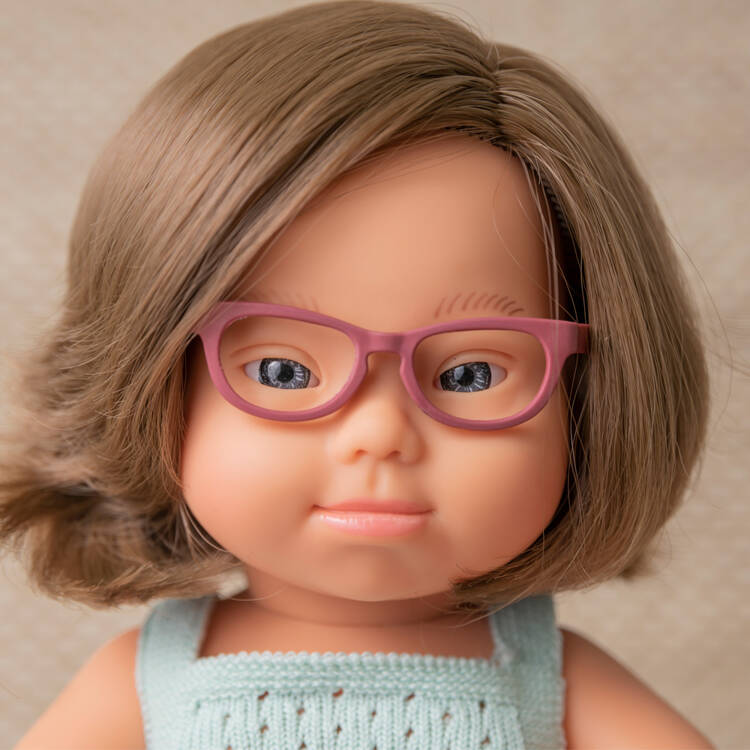 Panenka holčička Colourful Edition Doll – Evropanka s brýlemi 38 cm