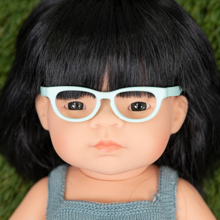 Panenka holčička Colourful Edition Doll – Asiatka s brýlemi 38 cm