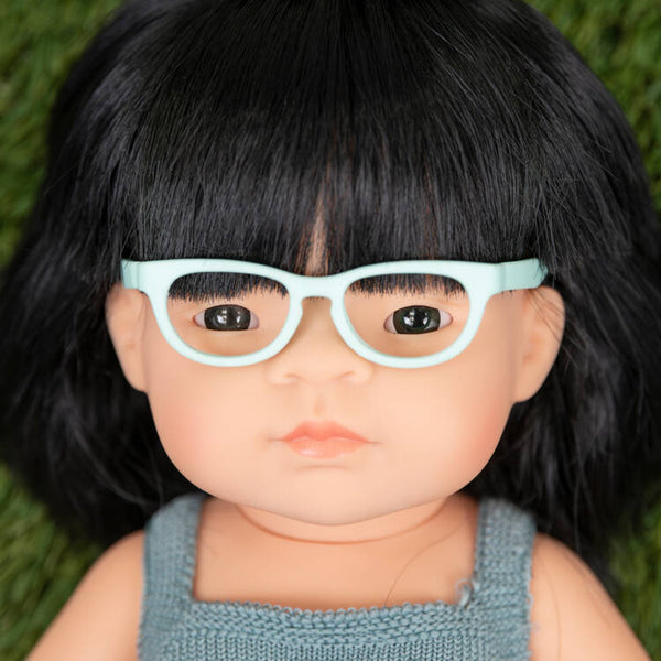 Panenka holčička Colourful Edition Doll – Asiatka s brýlemi 38 cm