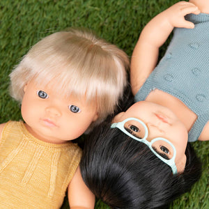 Panenka holčička Colourful Edition Doll – Asiatka s brýlemi 38 cm