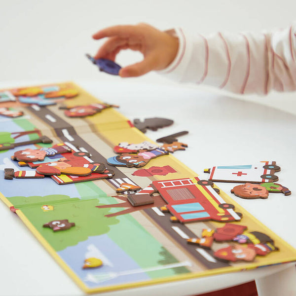 Magnetisches Puzzle Magneti'stories – Feuerwehrleute - Tublu.de