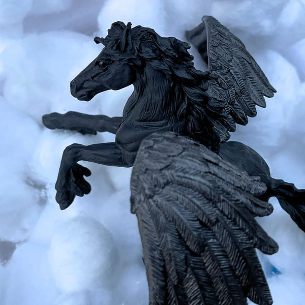 Figur – Schwarzes Pferd mit Flügeln - Tublu.de