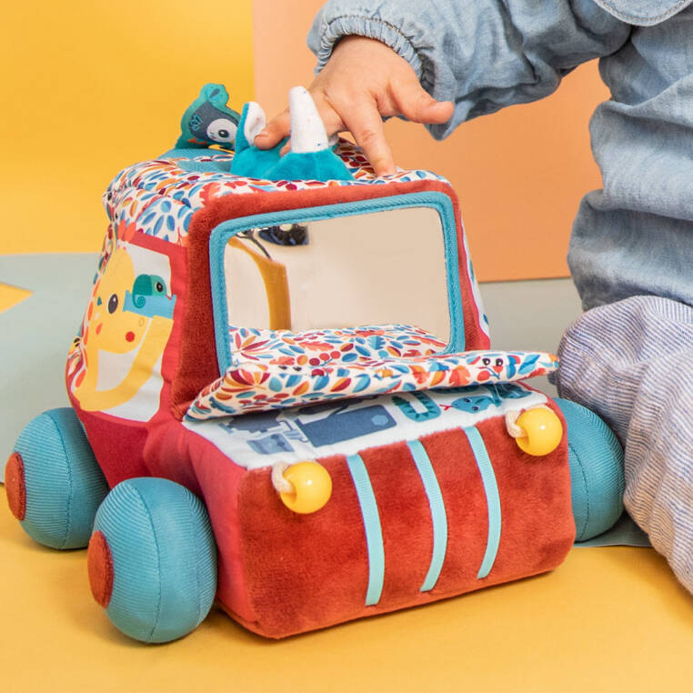 Multifunkční auto – Safari lev Jack 9 m+