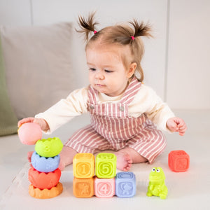 Sada senzorických kostek Montessori 13 dílů s pyramidou a zvířátky