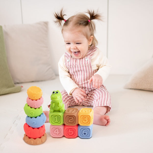 Sada senzorických kostek Montessori 13 dílů s pyramidou a zvířátky