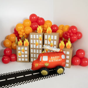 Stojací fóliový balónek – Hasičské auto 67 x 53 cm