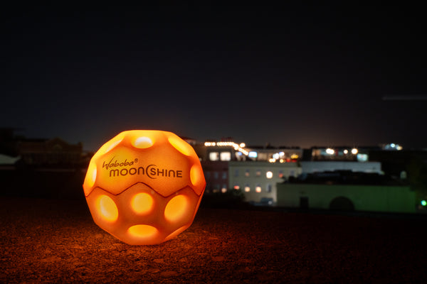 Svítící míček Moonshine Ball – zelený