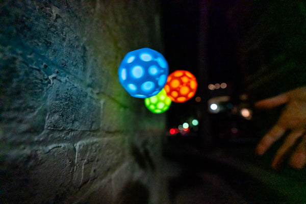 Svítící míček Moonshine Ball – modrý