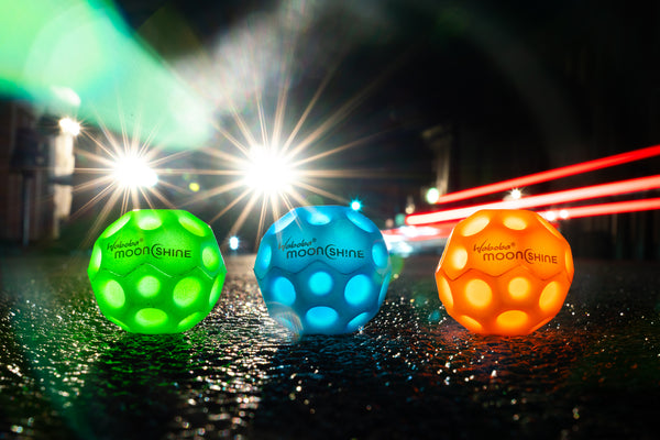 Svítící míček Moonshine Ball – modrý