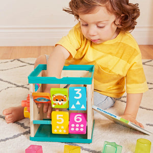 Dřevěná vzdělávací kostka s třídičem, labyrintem a knihou – Lil’ Learning Cube 8 dílků