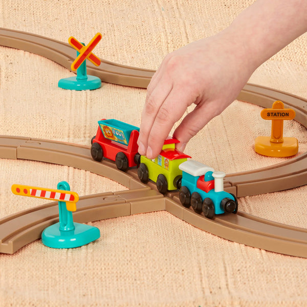Vláčkodráha s kolejemi a značkami – magnetické vagóny – All Aboard 29 dílků