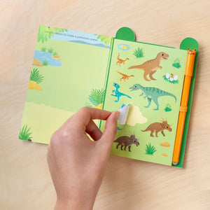 Kniha plná rébusů, labyrintů a her – Dinosauři