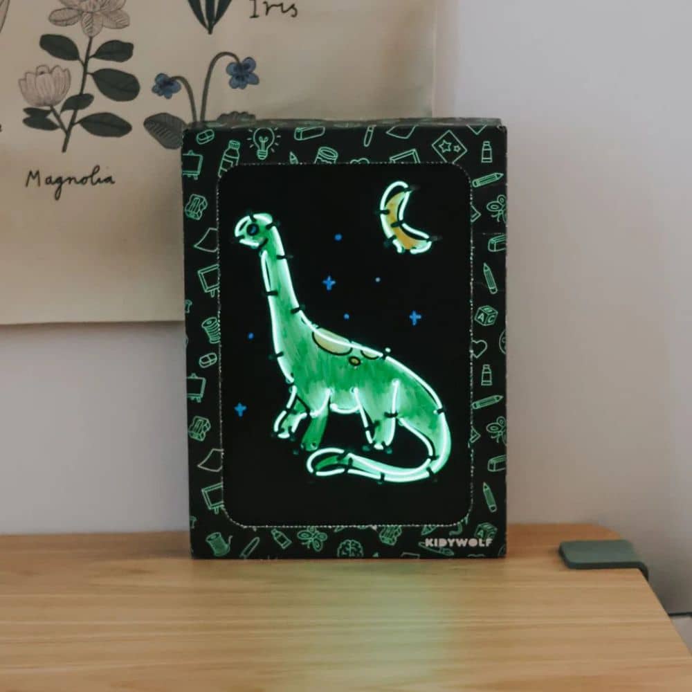 Sada pro výrobu svítící nástěnné dekorace – Kidyneon Dinosauři, 3 kusy