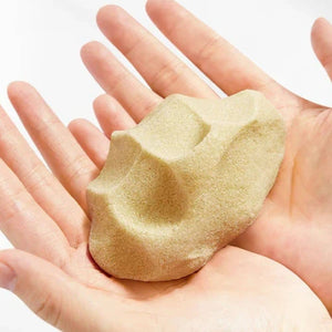 Sada kinetického písku s včelím voskem – 1 kg vč. formiček a hrací vaničky
