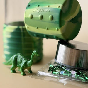 DIY Senzorická láhev - Dinosaurus s figurkou a třpytkami
