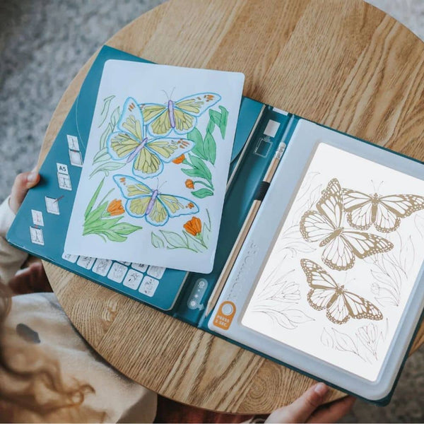 Svítící tablet na kreslení tužkou - 30 šablon - zvířata