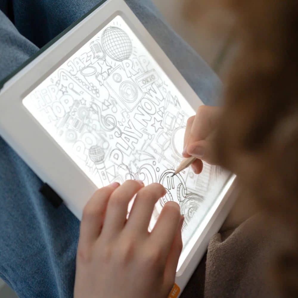 Podsvícený tablet na kreslení tužkou – 30 šablon – Meli-Melo