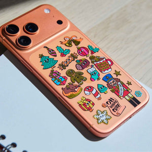 Handyhülle verziert mit Weihnachtsstickern von OMY