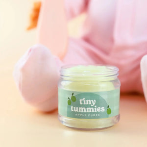Magická sklenička Tiny Tummies se lžičkou pro krmení panenek – jablko