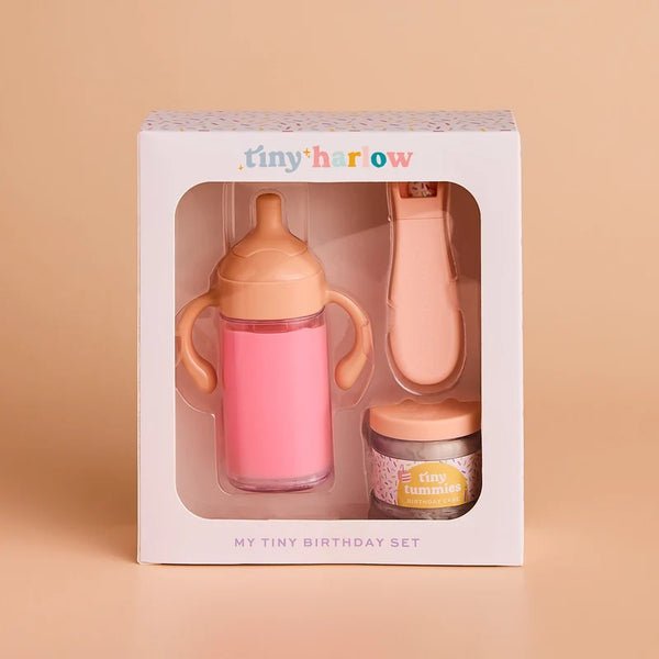Doplněk pro panenky - Tiny Tummies kouzelný hrnek a sklenička, Birthday Cake (od 3 let)