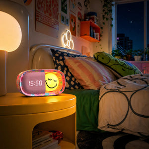 Dětský budík s nočním světlem - Smiley World, růžová (od 3 let)