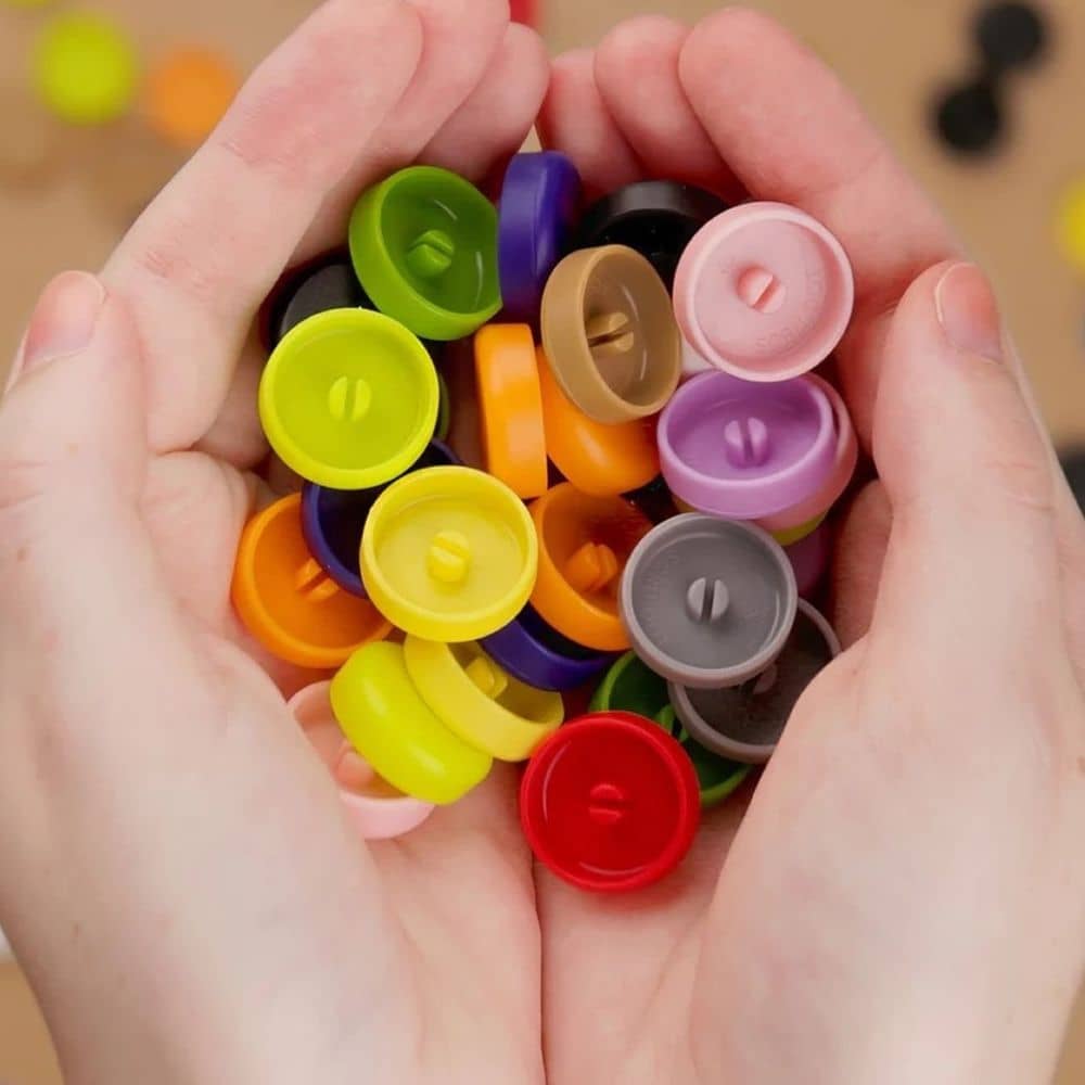 Makedo Scru-Dot Summer Daze kaufen, 36 bunte Schraubenkappen für kreative Bastelprojekte