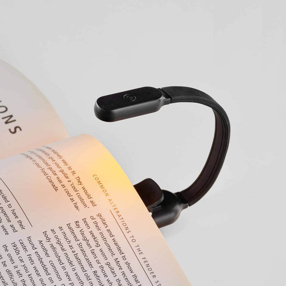 LED lampička na čtení knih s USB připojením – černá