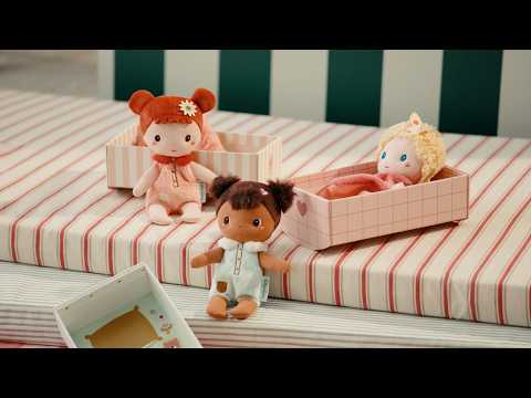 Video: Mini-Puppen von Lilliputiens mit Bettchen