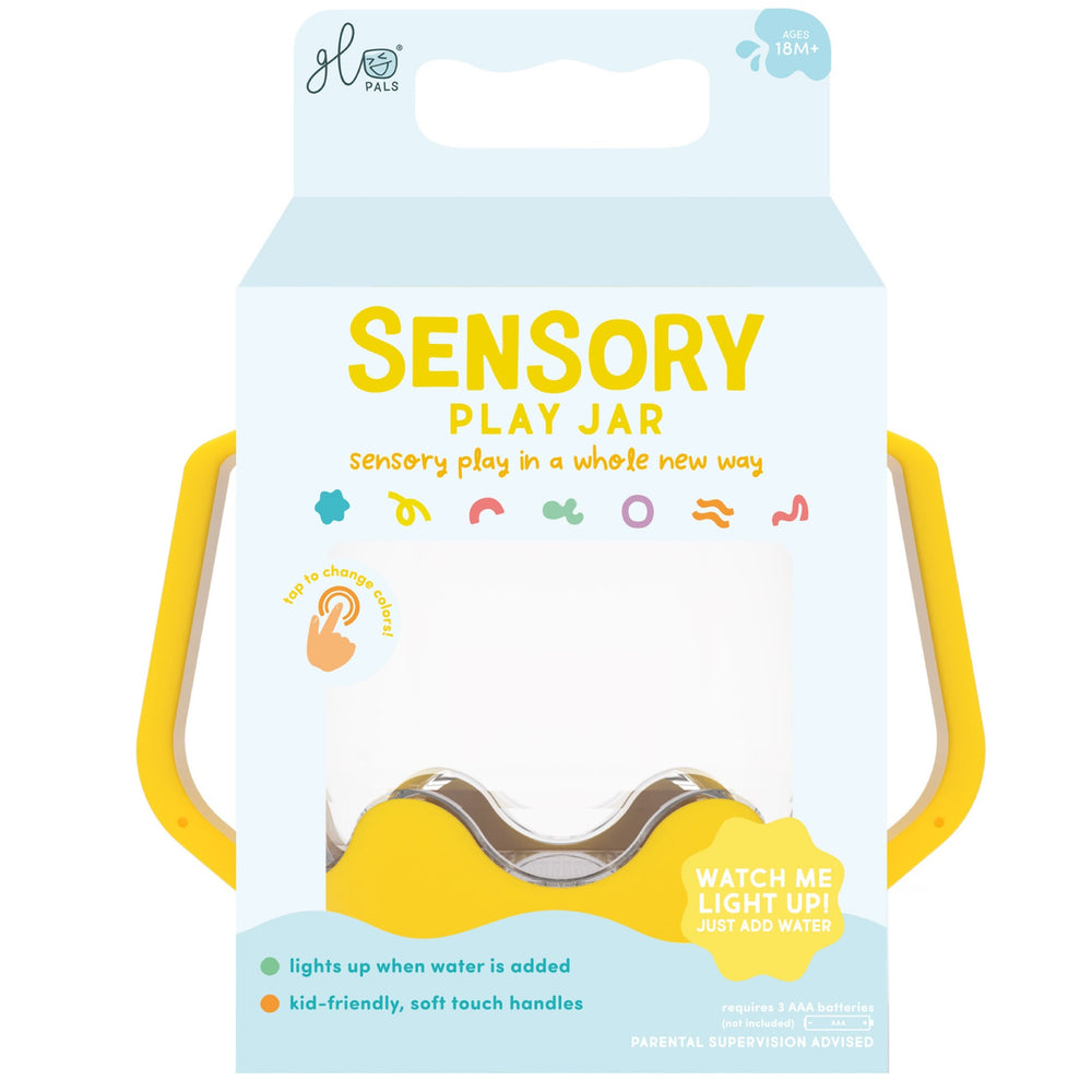 Zabawka progresywna von Glo Pals mit leuchtendem Sensorik-Glas zum Befüllen mit Wasser – gelb, spielende Kinder