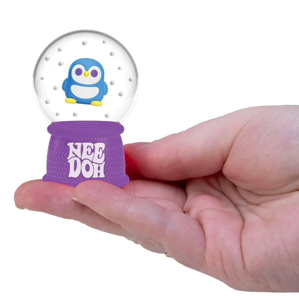 Sensorischer Stressball – Snow Globe Needoh in bunten Varianten mit schneemann, pinguin und hirsch
